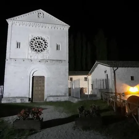 Idyllisches Ferienhaus Im Herzen Italiens Lejlighed